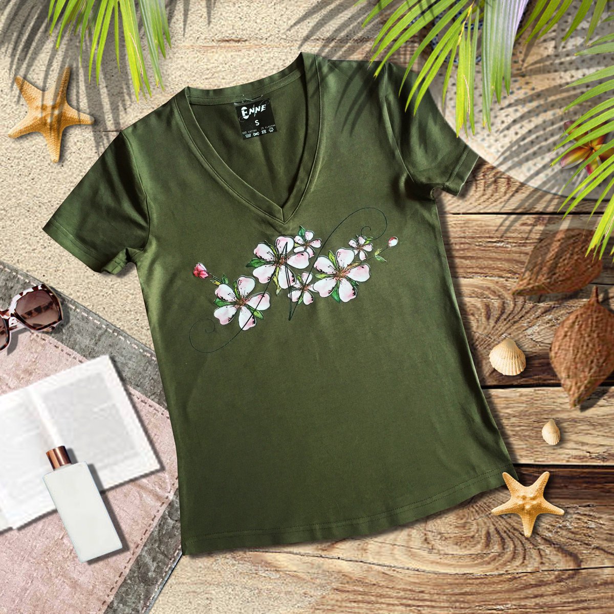 EnneOfficial's tweet photo. ENNE - The Italian Fashion Brand
T-shirt “Aaliyah” - collection ss18
#enne #ennetshirtaaliyah #seashell #enneofficial #brand #fashion #italy #madeinitaly🇮🇹 #army #olive #flowers #cherryblossom #tshirt #tshirtdesign #clothes #summer #beach #moda @fashionphoto #collectionss18 https://t.co/8fixuTWgd8