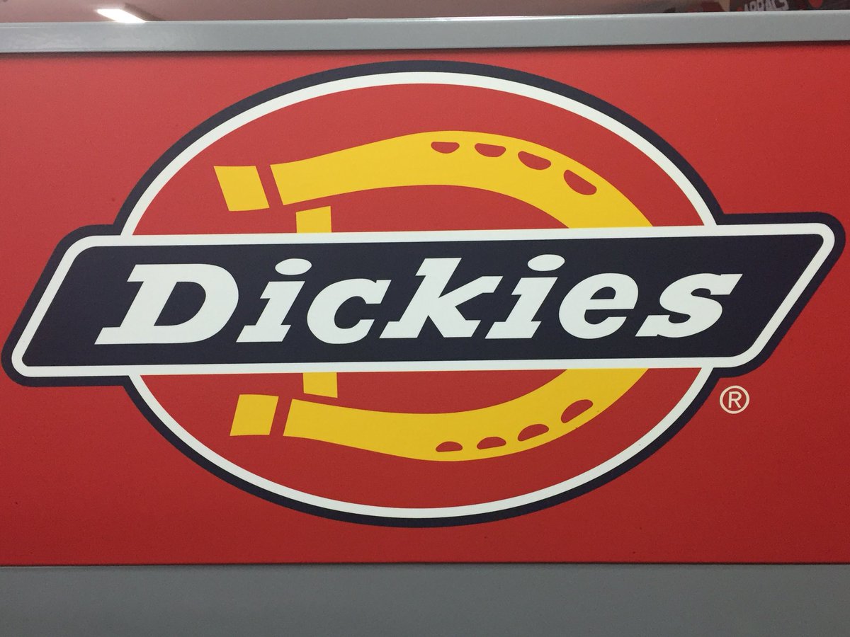 Andy_Law1963's tweet photo. #Dickies #offers @DriffieldShow visit @WOLDSENGSERVICE stand #freebies @jkoxley #thismanneedshelp @RobDickies @Chris_Dickies @Paul_WDE @DickiesEurope @carl_holder44 https://t.co/iXlR6e6uEa