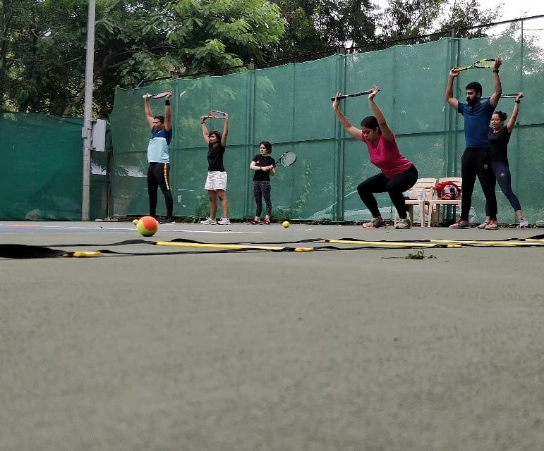 CardioTennisIND's tweet photo. Who says burning calories isnβt fun? Here are a few Cardio Tennis enthusiasts from our last session, having a massive #PartyOnTheCourt πΎπ
#GetFitTheFunWay #CardioTennis https://t.co/r07kzG3AXT