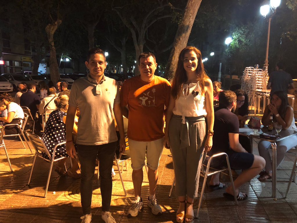 JLFXATIVA's tweet photo. Adjuntem la classificació dels Jocs de Saló Fallers: 

ESCACS
1r @fallaelcid 
2n @Acf_Ferroviaria 
3r @Selgas_Tovar 

MANILLA
1r @Selgas_Tovar 
2n @CortsXativa 
3r @Acf_Ferroviaria 

#Falles2018 #JuntsMolemMés https://t.co/SRmOM9YDSf