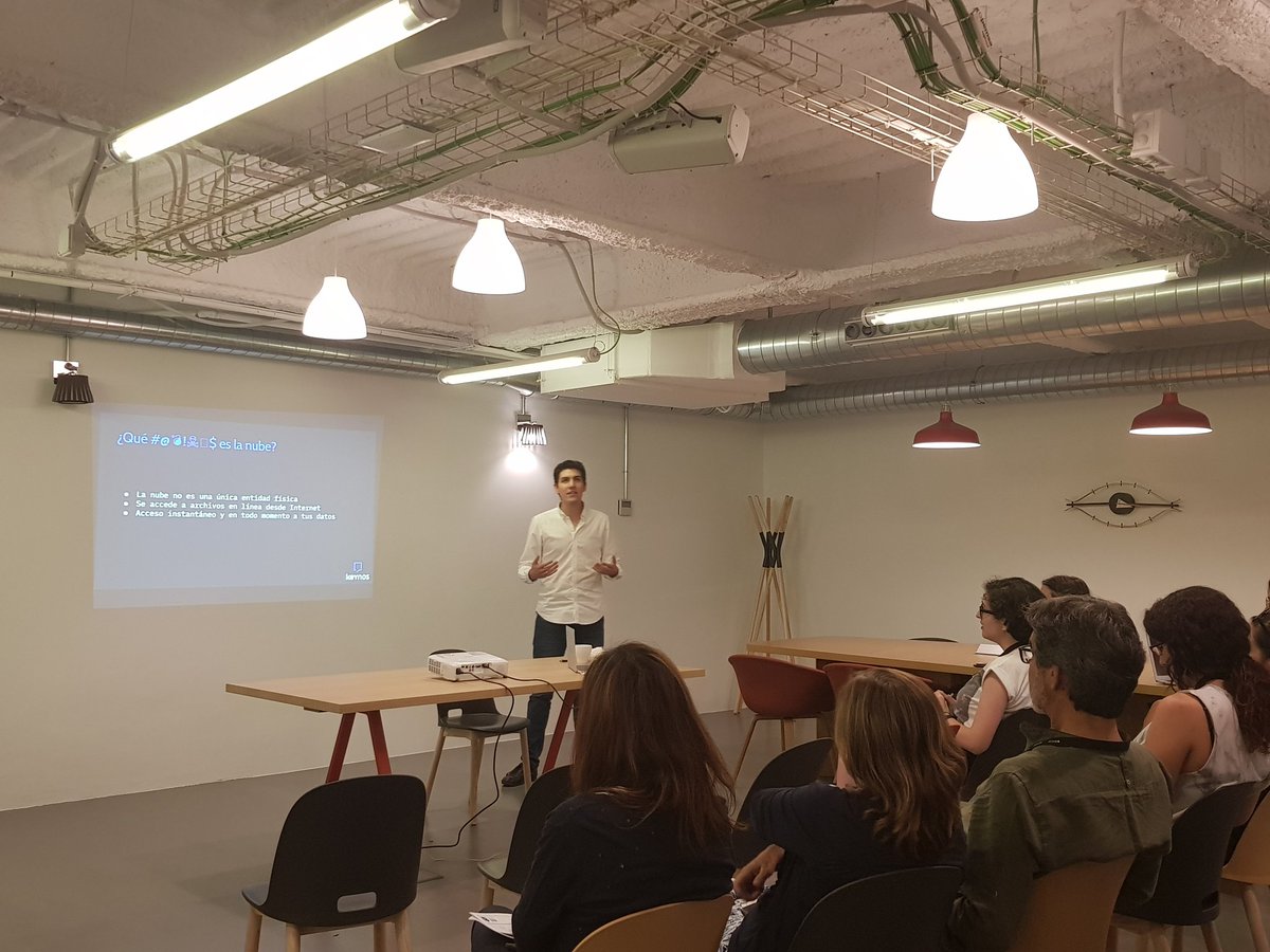 AnaAramendia's tweet image. Josué, CTO de @keynos_oficial analiza todas las características y trucos de la nube #Cloud #SpacesRio @spacesworks @spanishstartup_