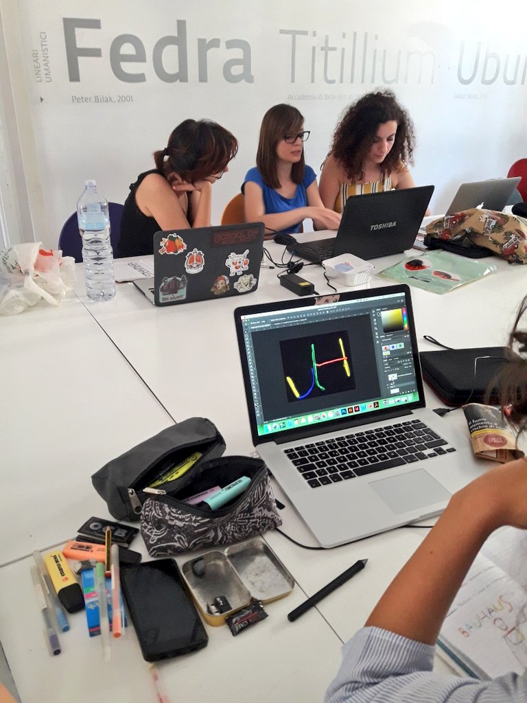 RUFA_University's tweet image. #InteractiveInterfaces: progettazione di interfacce digitali che possano rinnovare o rendere immediata la #comunicazione di un&apos; #idea, di un #pensiero o la trasmissione e veicolazione di un #messaggio.
#workshopRUFA #RUFAlive #RUFAlife #technologyandinformation