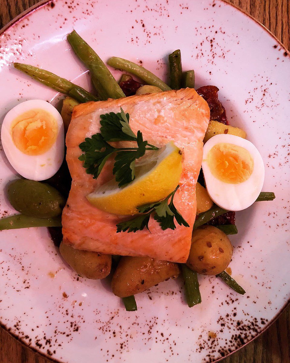 Can we all just appreciate this delicious looking dish! 
Come on down to try it out :)
#Foodie