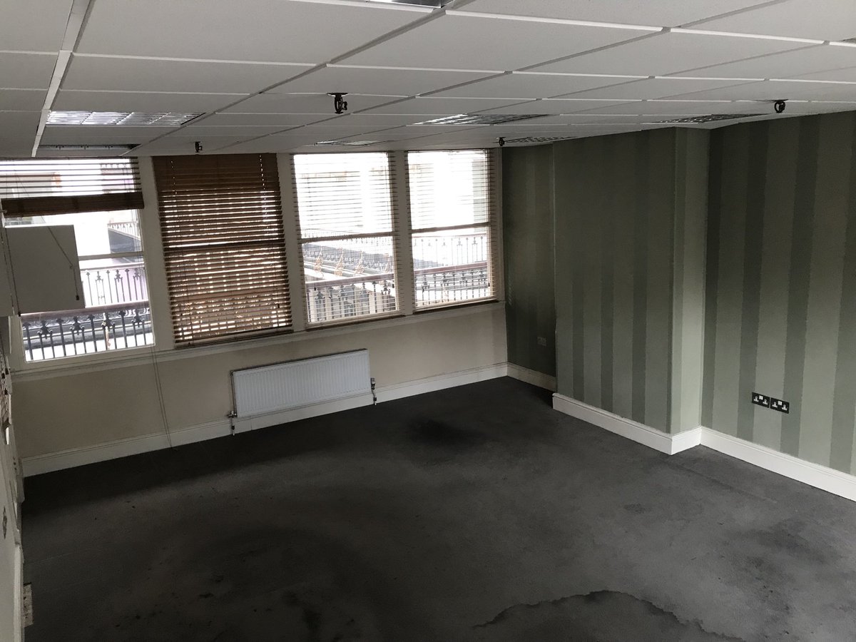 BartonArcadeMCR's tweet photo. A customer has just moved out after 10yrs, circa 750sqft about to be refurbished and available. Interested in being part of Barton Arcade. Please DM us or contact us at info@crowduk.com https://t.co/kxZG3GdWSK