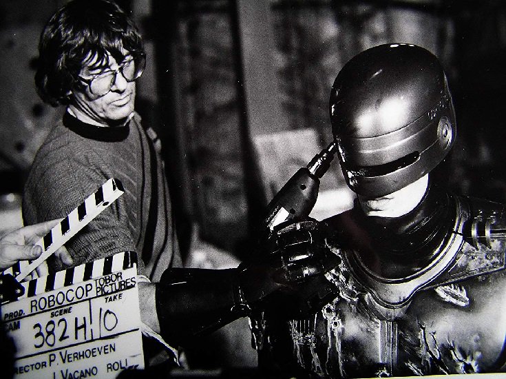 Happy 80th Birthday to the fearless & provocative Paul Verhoeven. 
(Robocop 1987). 