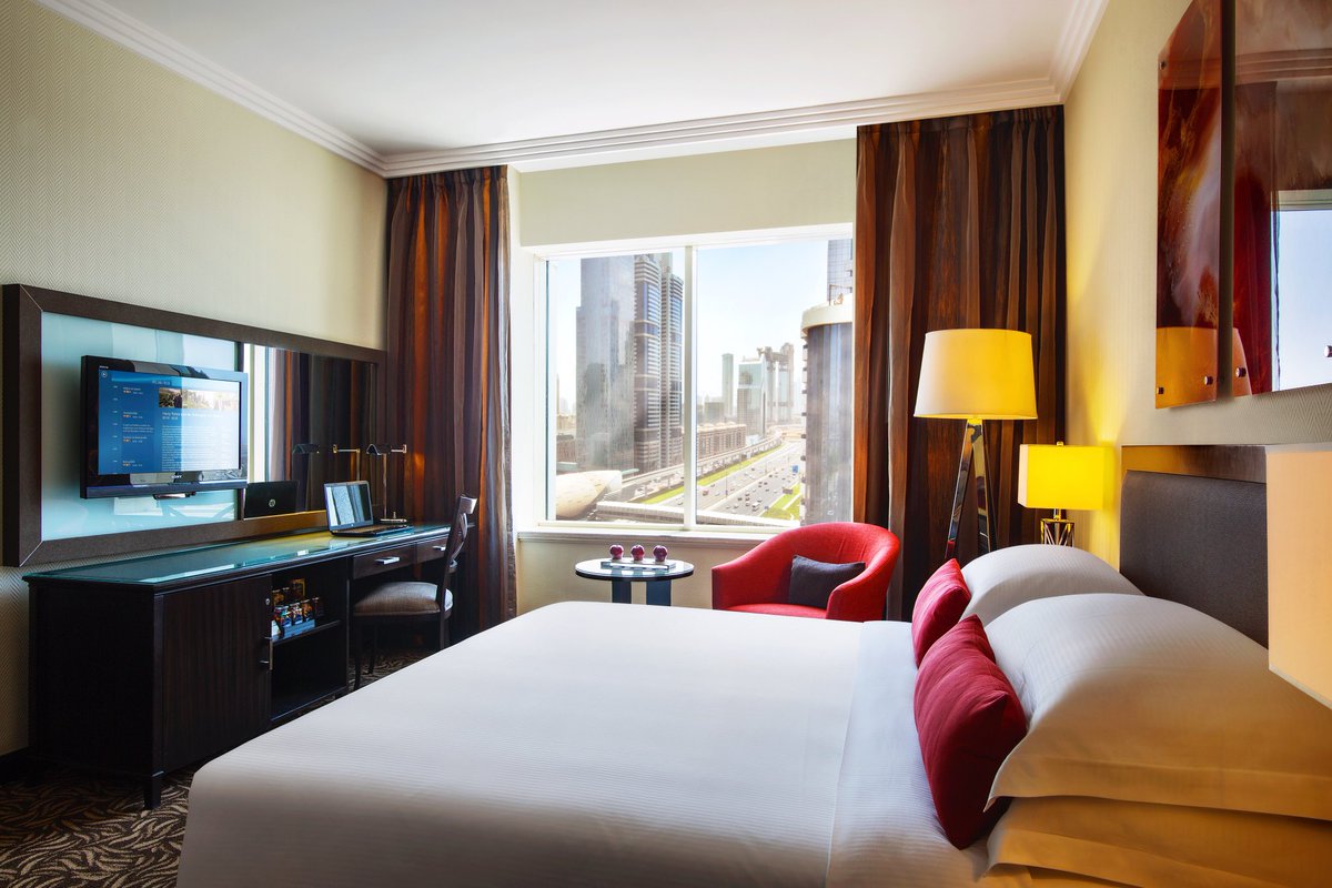 TowersRotana's tweet image. Wake up to the stunning views of the #SheikhZayedRoad in our Classic Rooms! 
.
.
.
#TowersRotana #RoomWithView #RotanaSummers #Dubai