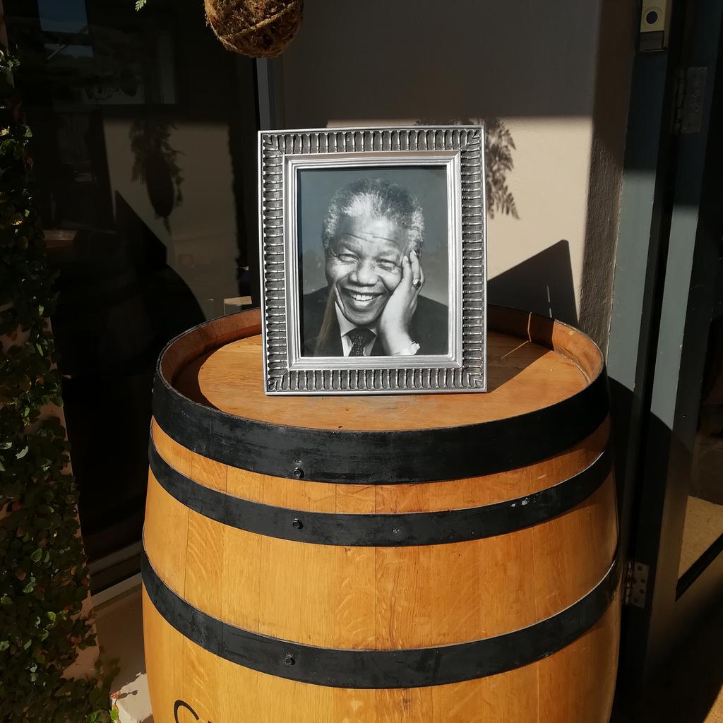 Happy Madiba day! Beautiful day @creationwines for #winetasting 🍷 #creationnation #hemelenaardevalley #centenarycelebrations #Mandela100 #67Minutes