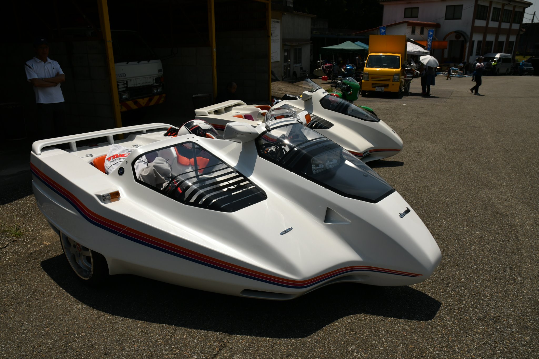Rsc Kuri Krauser Domani クラウザードマーニ 6月に岡山県中山サーキットで出会った白 Krauserdomani クラウザー ドマニ クラウザードマーニ サイドカー ３輪車 T Co Wafxilpdii Twitter
