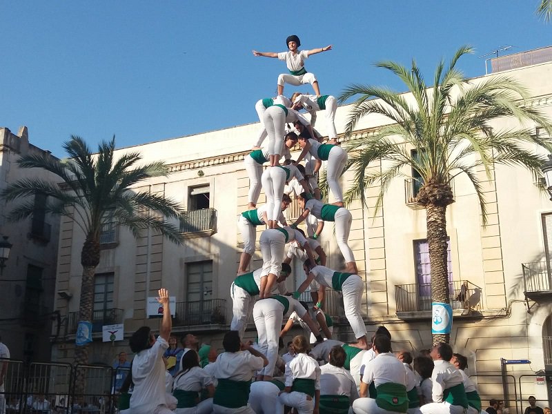 Creativitat, espectacle i reivindicació en la XVII Trobada Nacional de Falcons, organitzada per <a href="/FederacioFalcon/">Federació Falcons</a> i <a href="/FalconsVilanova/">Falcons de Vilanova i la Geltrú</a> #TrobadaNacional tornaveu.cat/article/12547/…