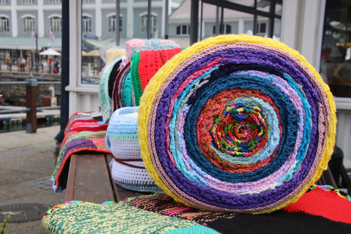 There is nothing like a warm scarf to keep away the winter chill and this year 67 Blankets for Nelson Mandela Day are setting their sights on breaking a new world record – a 27km Scarf!

#MandelaDay
#MadibaDay
#67Minutes
<a href="/67Blankets/">67 Blankets</a>

jozistyle.joburg/67-blankets-27…