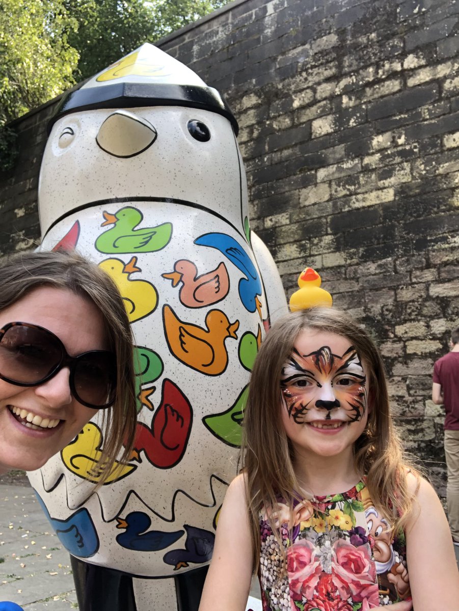 izithis's tweet photo. Fab day at the family fun day at work with my little friend followed by a visit to the Browne Jacobson Robin #teambrownejacobson #Hoodwinked2018 https://t.co/UFC0LauHda