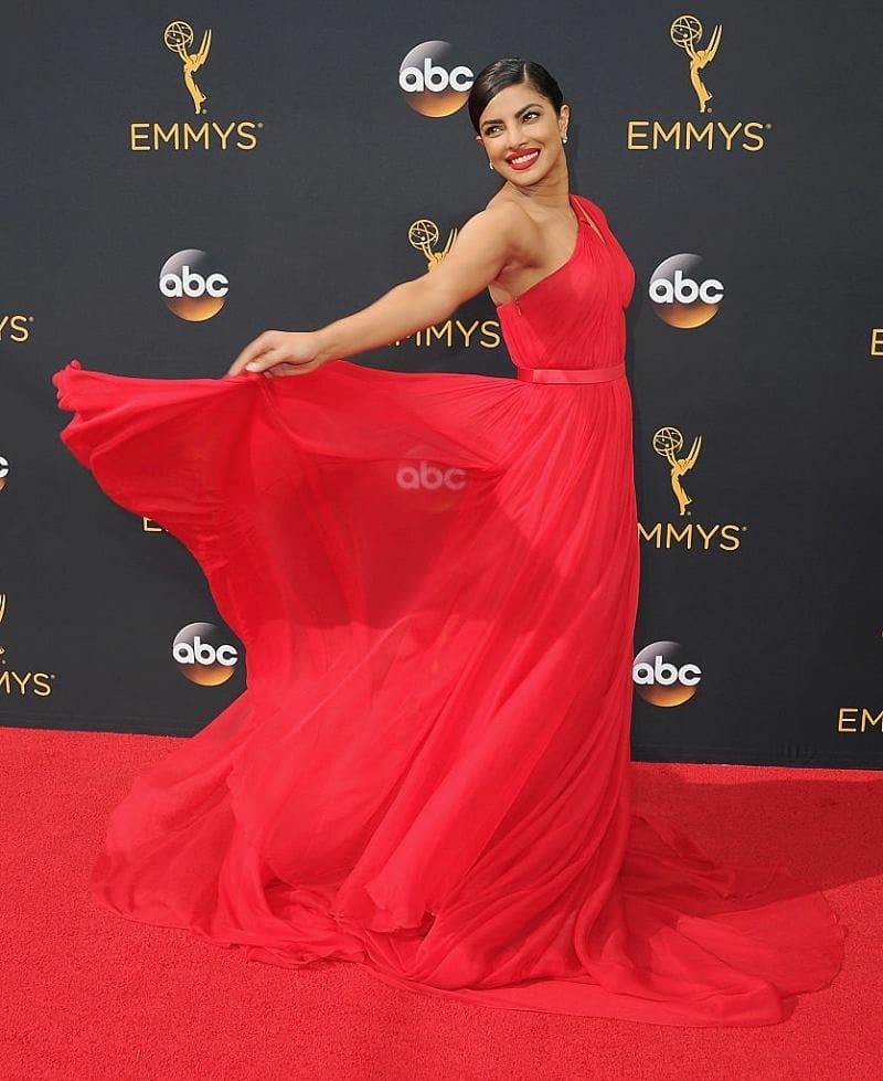 That moment when this Desi Girl twirled right into our hearts! Truffle Collection wishes you a very happy birthday <a href="/priyankachopra/">PRIYANKA</a> 🥂🎉🎁🎊 Keep Twirlin! 💃

#peecee #pc #priyankachopra #birthdaywishes #birthdaygirl #trufflecollectionindia #desigirl #twirling #redhot #celebcrush