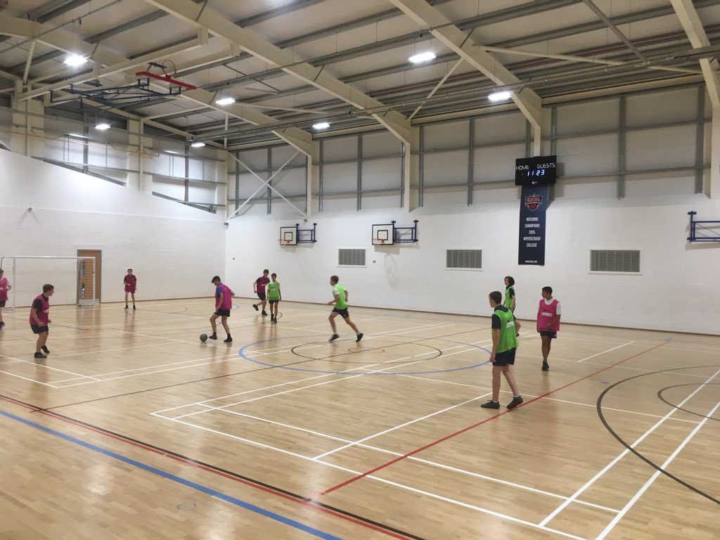MyerscoughFooty's tweet photo. Pleased to have given Y10 @CarrHillPE pupils a taste of Myerscough. Hope you enjoyed the activities...plenty of hard work and effort 👏🏻⚽️ #highperformancesport #highperformanceeducation https://t.co/5QiatmmRNb