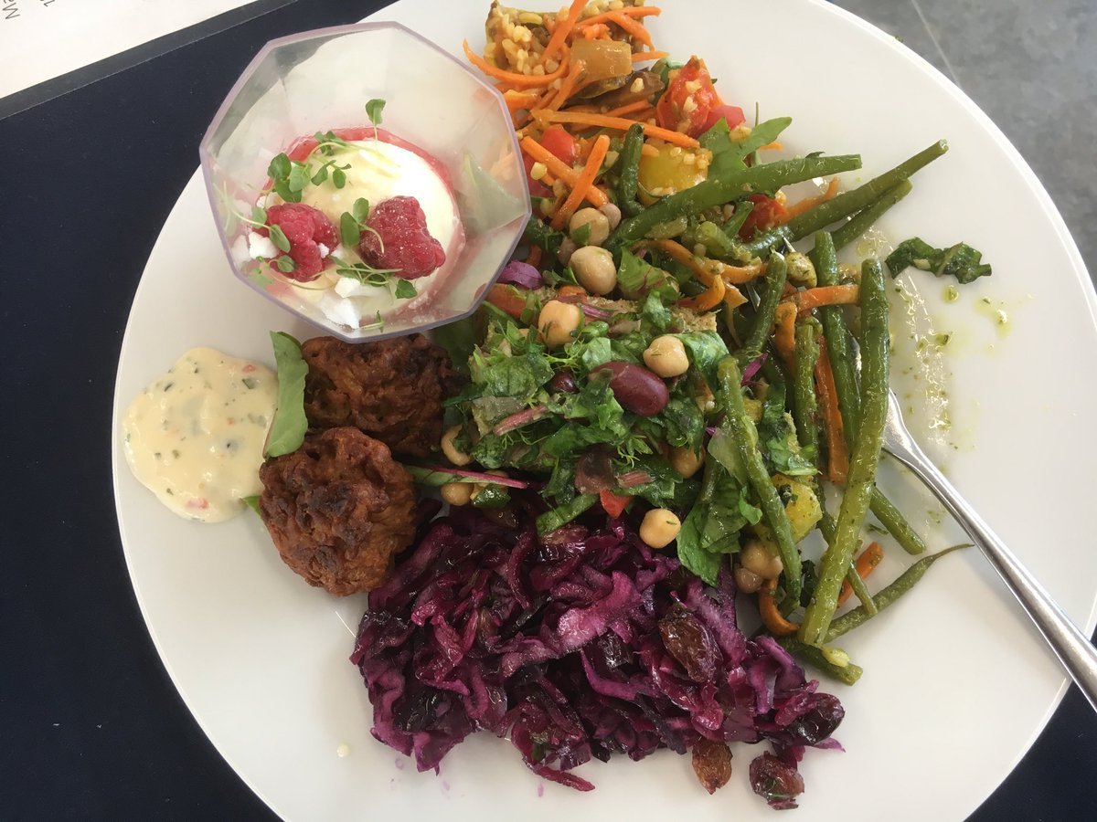FLoC2018's tweet photo. Look at that lovely plate! Thanks to ⁦@JamesLarkins1⁩ and the crew at Compas for another great lunch. https://t.co/UhKxeaCKcE
