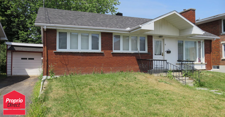 Visibili_T's tweet photo. https://t.co/zVbFtxOlaw : Saint-Jean-sur-Richelieu, 219,000$. #MaisonAVendre #ProprioDirect #MisezSurLeRouge #MAV #Annonce #Monteregie https://t.co/hGG2vm4EMs