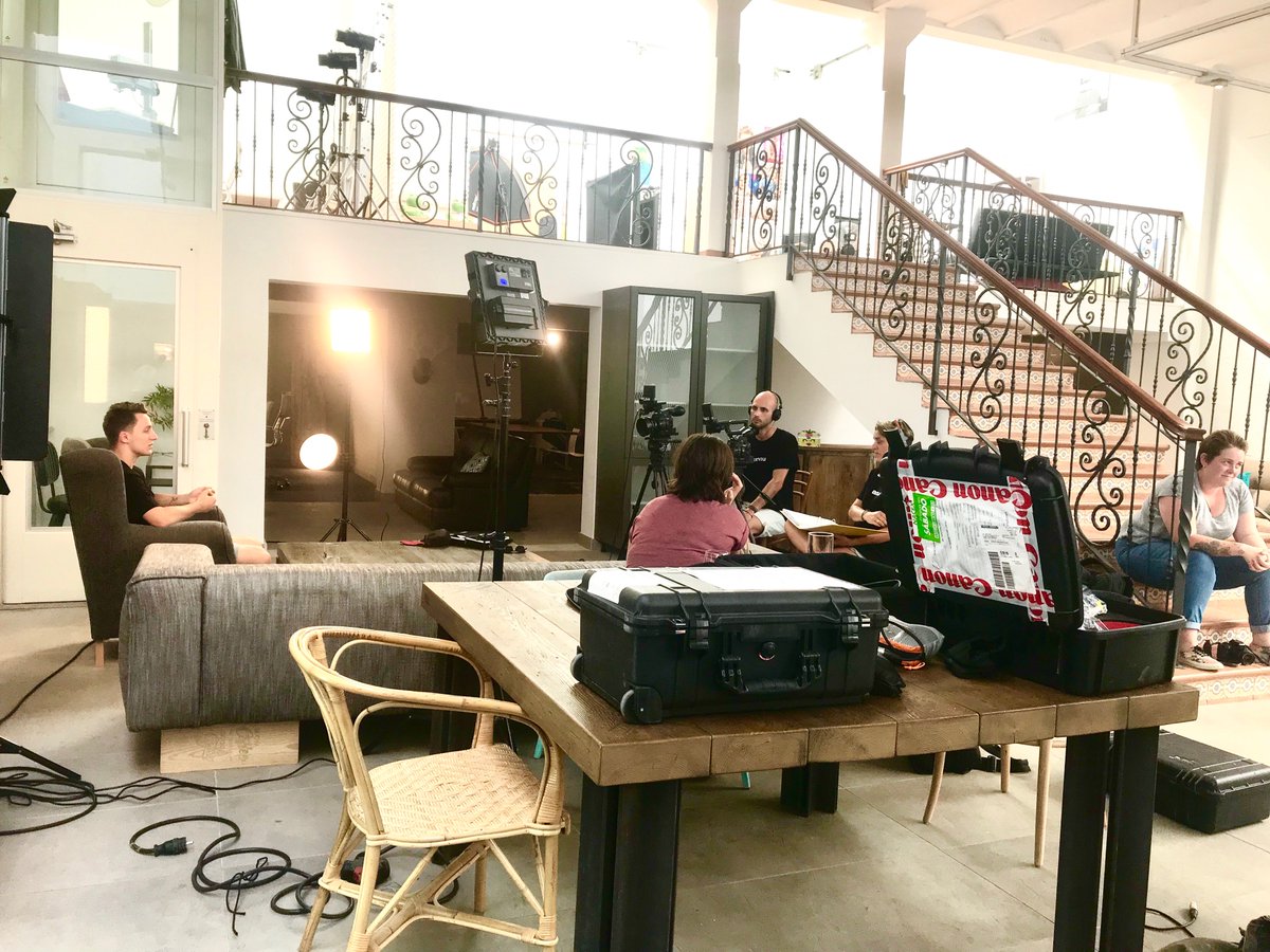 Factory_103's tweet photo. Anou filmando un documental increíble! no podemos esperar a que todos vean el producto terminado https://t.co/V1swUiygMh
