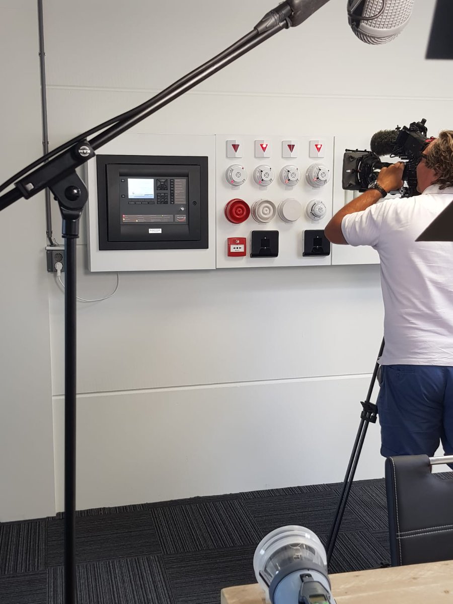 FSNBV's tweet photo. Vandaag opnamedag RTL Z How it's Done https://t.co/tMcFpDn8ji