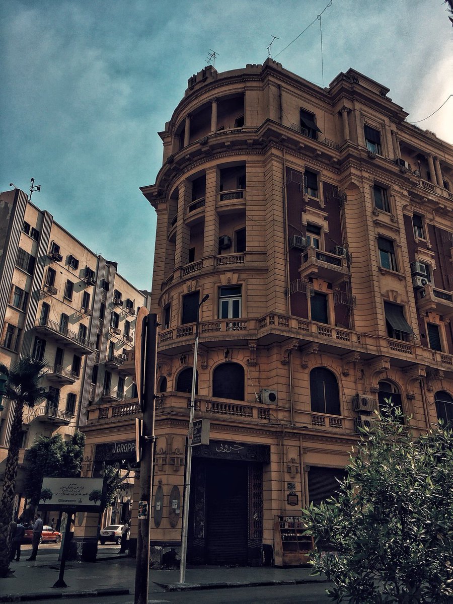 Marwakamal2630's tweet photo. وسط البلد.. جروبي https://t.co/9dYpEbxkZy