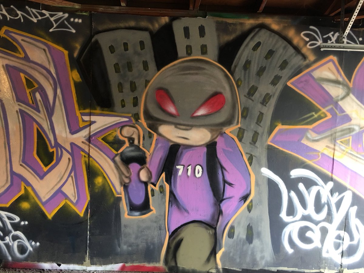LuckeOne1's tweet photo. Yesterday’s jam with Sevek #grafflife #graffiti #sevek #luck #westcoast #socal #ie #la #sgv #710c #pfh #summerfun https://t.co/tbRs2Ha6NZ