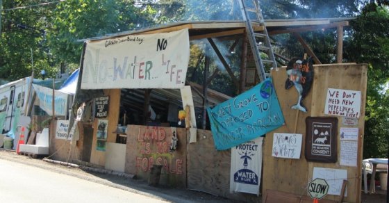 City of Burnaby issues eviction notice to pipeline protest camp dlvr.it/Qbzkkb https://t.co/BOMLzjs85F