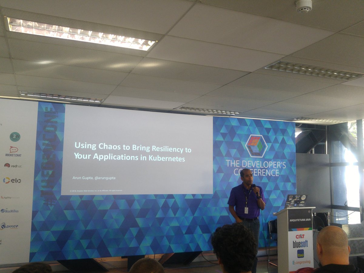 skiter11's tweet image. Absolutely awesome talk by @arungupta here at The Developer's Conference. Very insightful! #TheDevConf #JavaArchitecture #ArquiteturaJava #Java