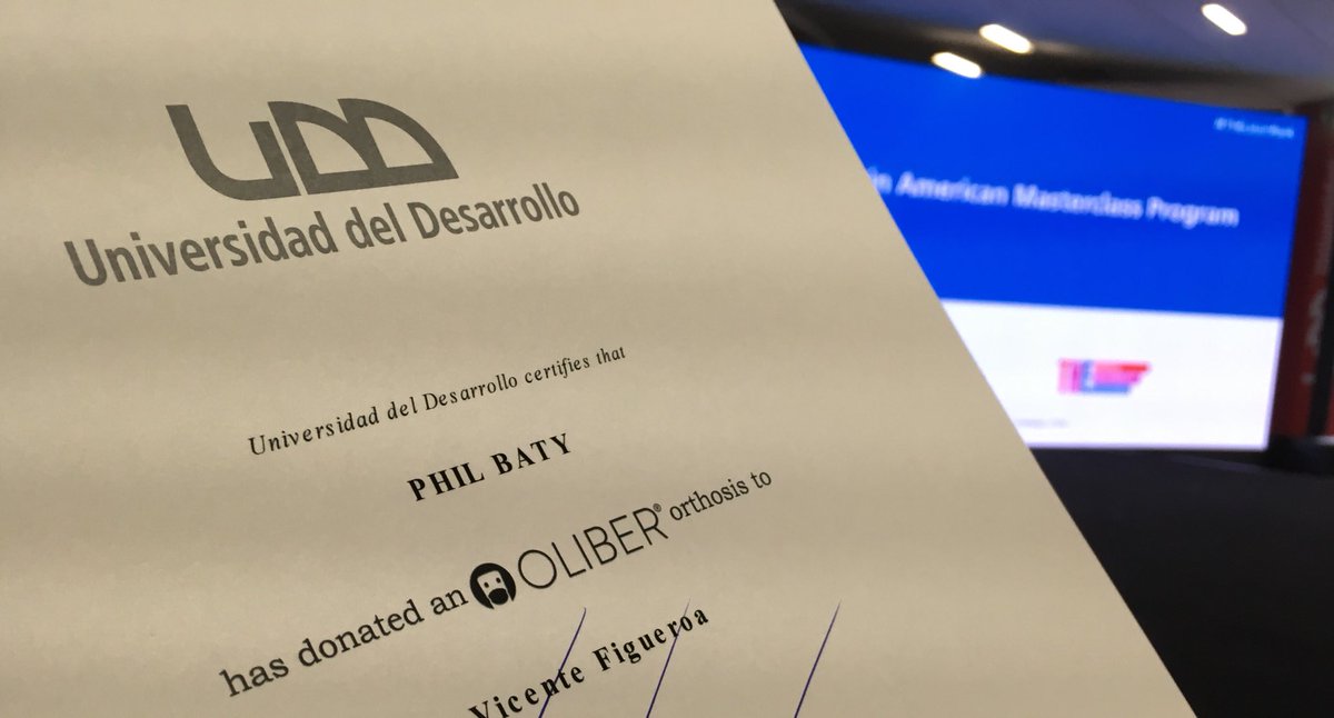 Great idea for a conference speaker gift - a charitable donation. Thanks <a href="/UDD_cl/">UDD</a>  #THELatamRank #THELatAm