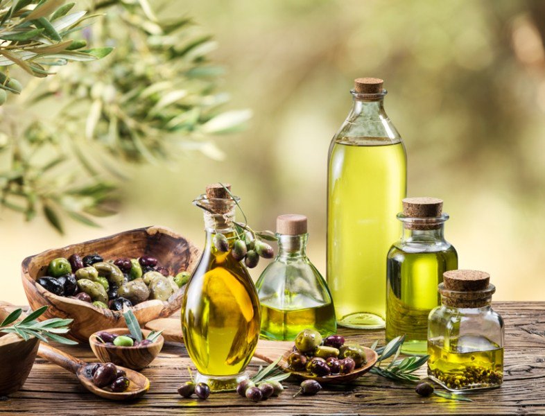fdiforum's tweet photo. European olive oil market reaches €3bn, but challenges loom: Price inflation and higher production costs has seen the European olive oil market reach €3 billion but dropping sales and poor harvest conditions loom. IRI, the big data and tech expert for… https://t.co/7lNOshnHnn https://t.co/TZ74i249XA