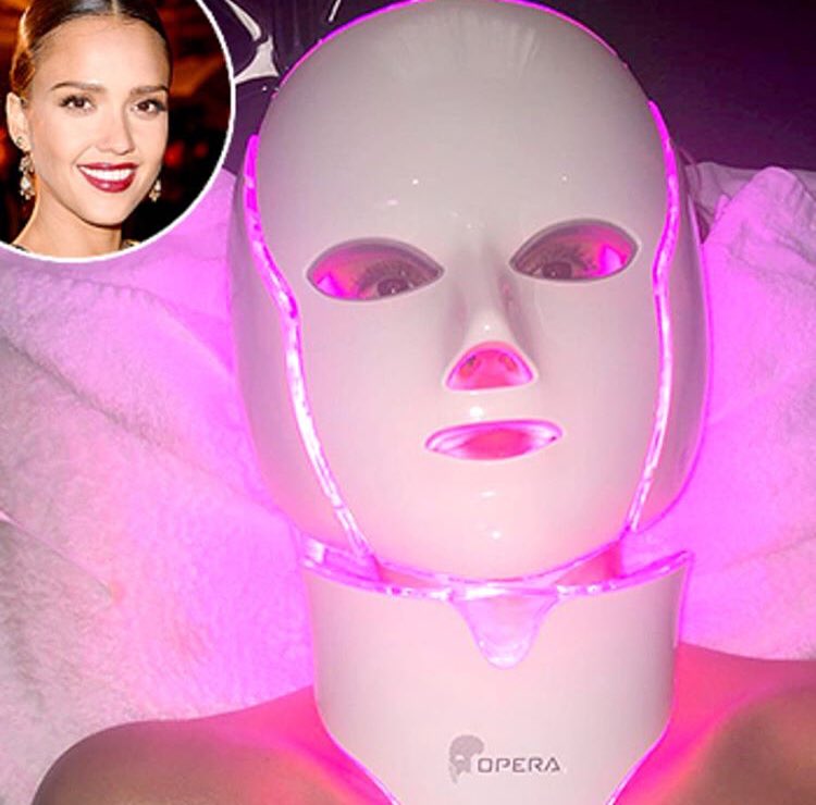 cosmetique23's tweet image. Join the A listers and get that glowing, radiant &apos;red carpet&apos; look with an Opera LED Face Mask. There&apos;s still time to make the most of our July #specialoffer for only £49! (normally £150). To book call 01902 334181. #operamask #celebrity #facial #aesthetics #wolverhampton
