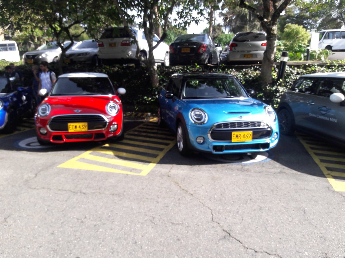 Autocosmos_co's tweet photo. Listos para el #Lanzamiento del portafolio de #MINI 2019 en Colombia. #MINIExplore @MINI @minicolombia https://t.co/mJ2wjC8lpg