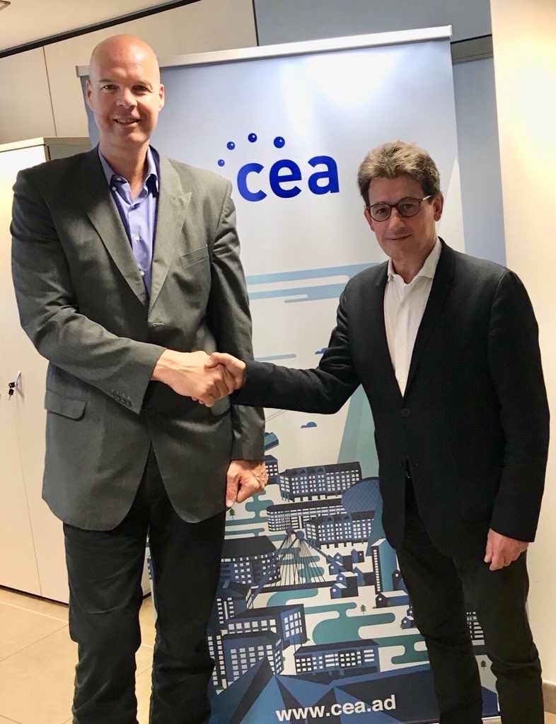 Molt feliç pel meu nomenament com Ambaixador CEA (confederació empresa andorrana) a EEUU 🇺🇸. A la foto <a href="/Ferran13/">Ferran Martinez</a> amb el President de la CEA Sr. <a href="/xaltimir/">Xavier Altimir</a>. <a href="/USConsulateBCN/">U.S. Consulate General Barcelona</a> @IniciativaActua <a href="/StartupGrindAnd/">Startup Grind Andorra</a> <a href="/StartupGrind/">Startup Grind</a> <a href="/marti_saballs/">Martí Saballs Pons</a> <a href="/BidAway/">BidAway</a> <a href="/globatalent/">Globatalent</a> <a href="/entanglement_p/">EntanglementPartners</a>