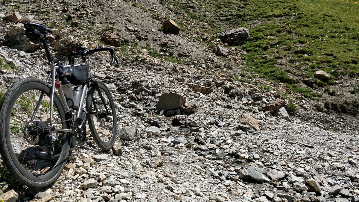dan_massie's tweet photo. The galibier old road was a bit different.. @JLaverackTi @rideaera @SRAMroad @3Tbike https://t.co/zoGrjGGGKe