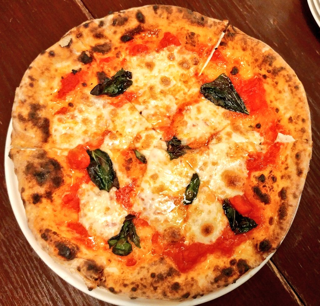 諸隈元シュタイン A Twitter 関内二郎で夕食後 シシリヤ に行くもまさかの売切閉店 絶対にピザが食べたくて桜木町まで歩いた ワイン酒場colts 直径23cmの窯焼きピザがまさかの全種500円 結論としては 500円なら 悪くない 旨いピザが食べたい時は絶対行かんが ピザ 諸隈元シュタイン A Twitter 関内二郎で夕食後 シシリヤ に行くもまさかの売切閉店 絶対にピザが食べたくて桜木町まで歩いた ワイン酒場colts 直径23cmの窯焼きピザがまさかの全種500円 結論としては 500円なら 悪くない 旨いピザが食べたい時は絶対行かんが ピザ