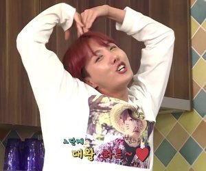 bbangsuni77's tweet photo. @onwoojoo @BTS_twt 와우~~~~!!!!!!!!!! 짱임댱 ㅠ ㅠ ㅠ ㅠ 홉이 짱졸귀 ㅠ ㅠ ㅠ ㅠ 
배꼽빠지는줄알았어여 ㅋㅋㅋㅋㅋㅋㅋ
#KCAMexico #ARMY 
#KCAArgentina #GoldForSuga 
@BTS_twt https://t.co/TrhjUuWyFY