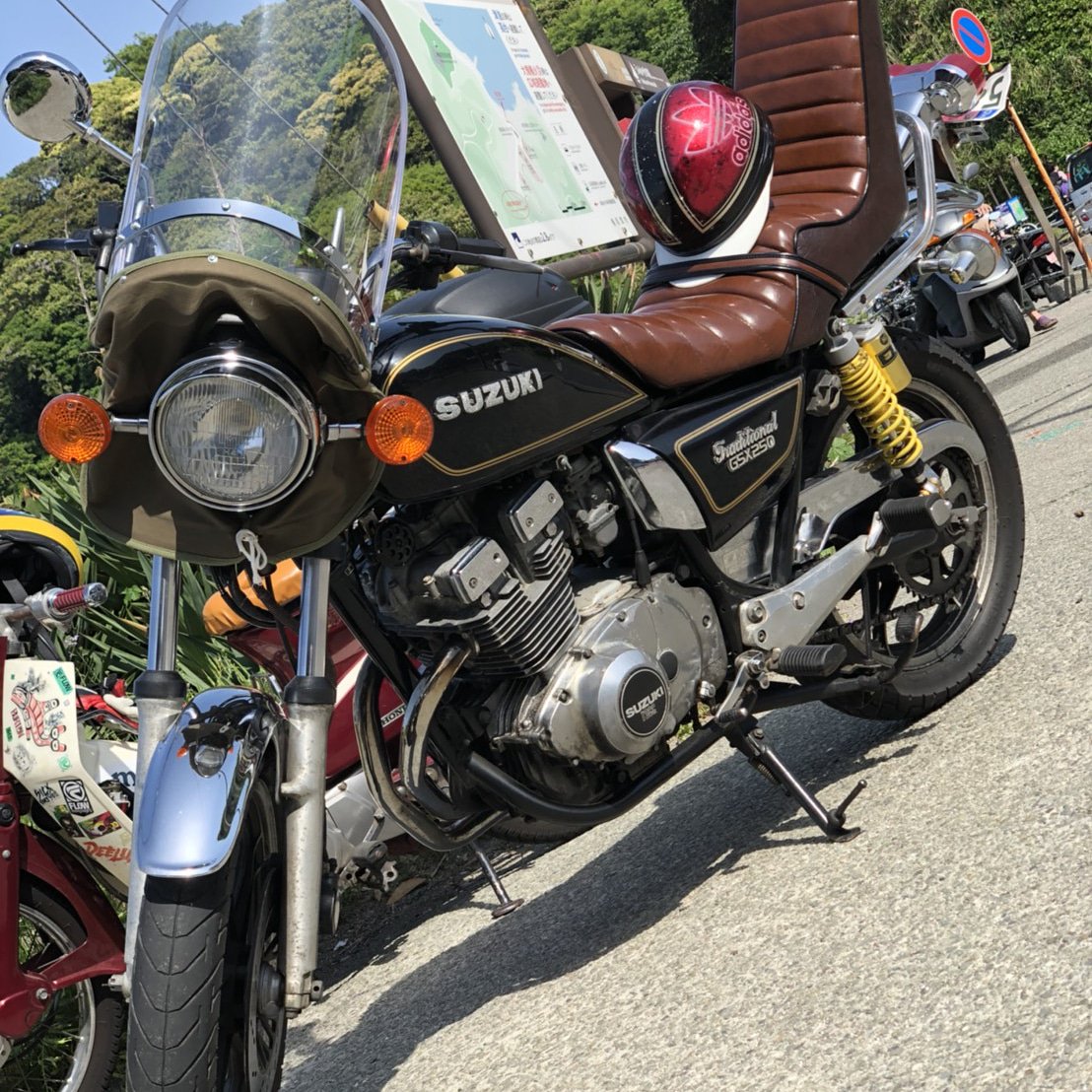 超希少！！gsx250t 3段シート