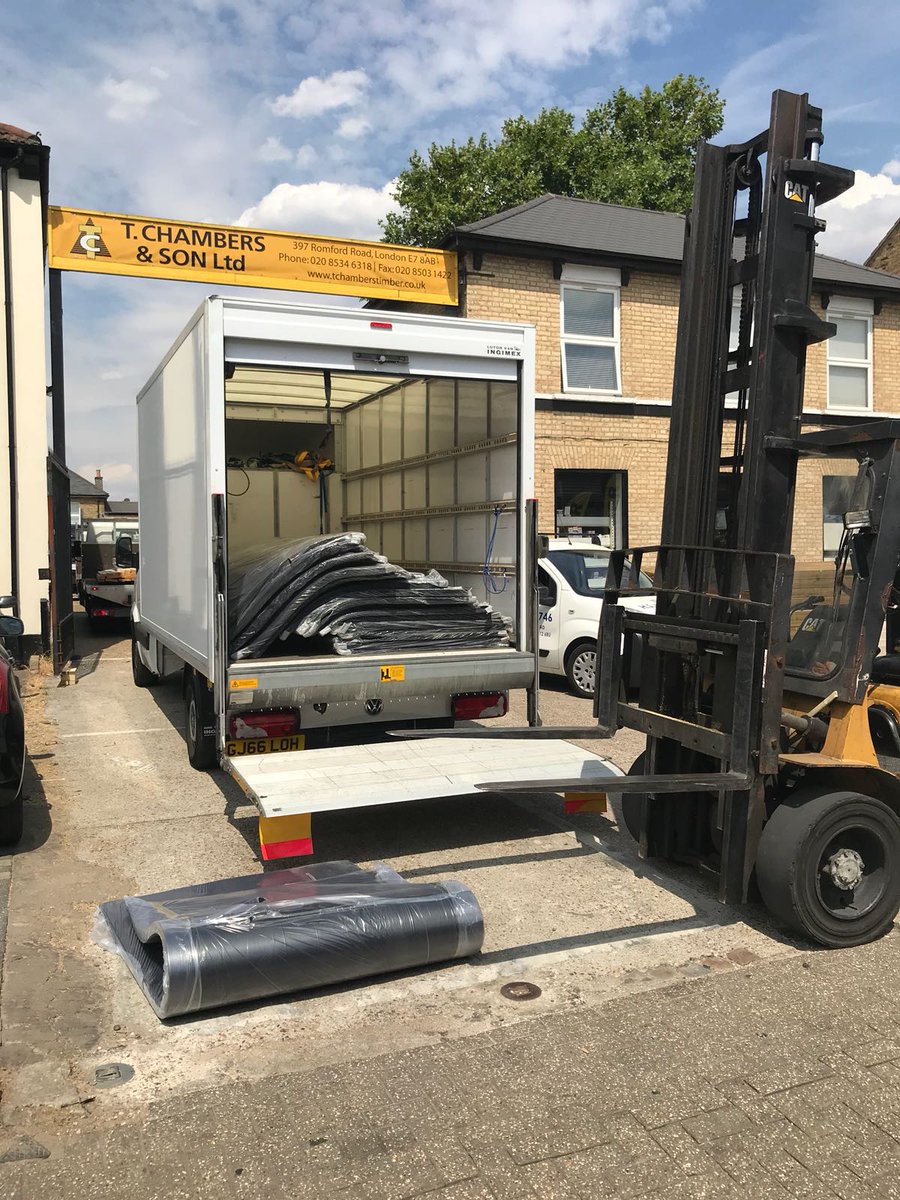 PrimeTimeManVan's tweet image. We are at it again. Helping #people to transform there #homes is what we do with great pleasure. #S&amp;amp;Sconsumables have the product, prime time have services to get the items to #clients swiftly and effectively. Team work makes the dream work!!!!
#service #professional #renovation