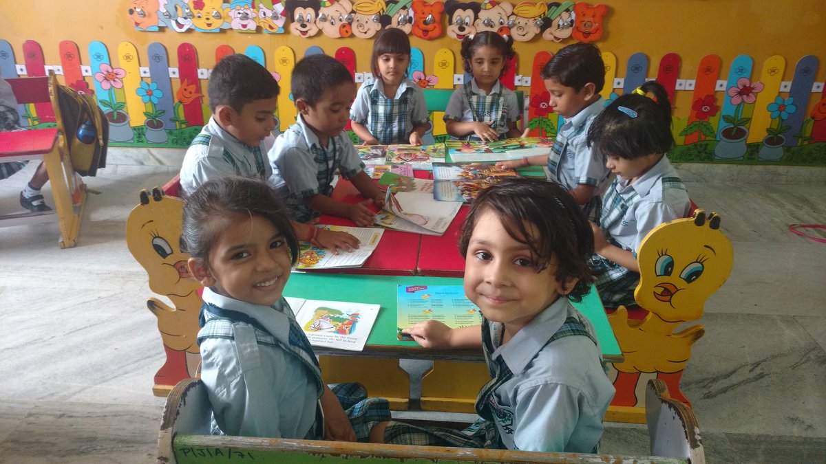 JyotikaMorris's tweet photo. Story time for the Little learners of rgs Noida totally engrossed in story books doing picture reading #imaginativeskills #learningskills #readingskills #picturereading @rgsnoida @supritichauhan @sonambakshi @sujatapurkayas @gaytiri @nirupasingh https://t.co/GwcQ75QcaA