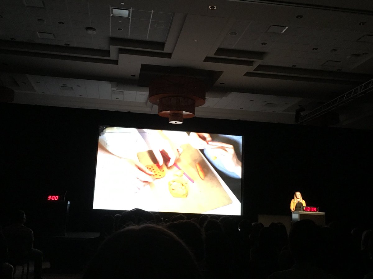 SamMoyle1's tweet image. Oh the places you’ll go! Brilliant showcase @85angelaO 👏🏽#climbthatmountain #ADE2018 #AppleADEChat #EveroneCanCreate