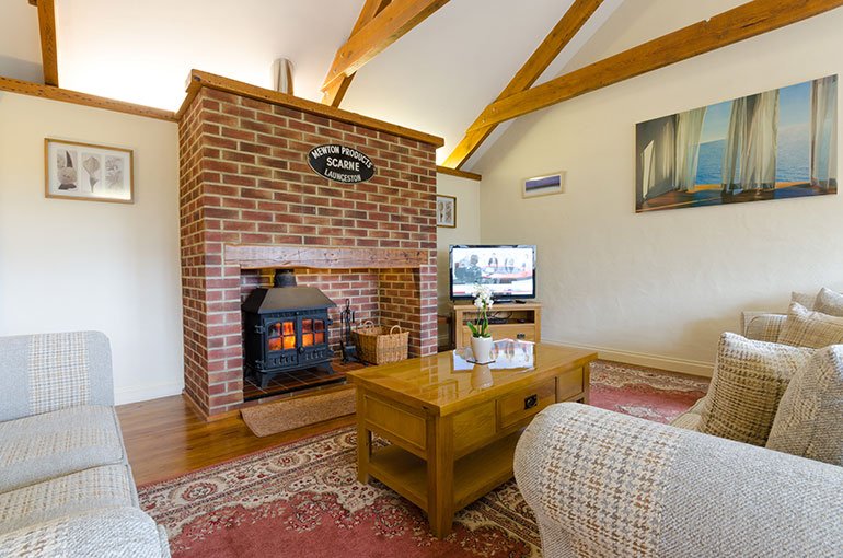 Haydon Twin - Day at beach - Swallows Nest lounge