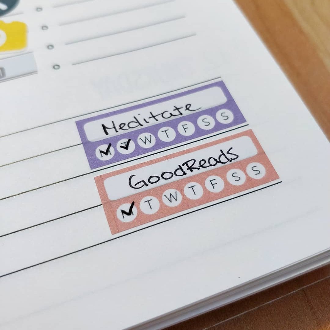 A great tip to making sure you get things done, is to add a habit Sticker to your planner. Write down what your goal is and you can check off the day as you go!
#PlannerTip #PlannerSupplies #PlannerCuteness #PlannerJunkies #independentConsultant #entrepreneur #habittracker