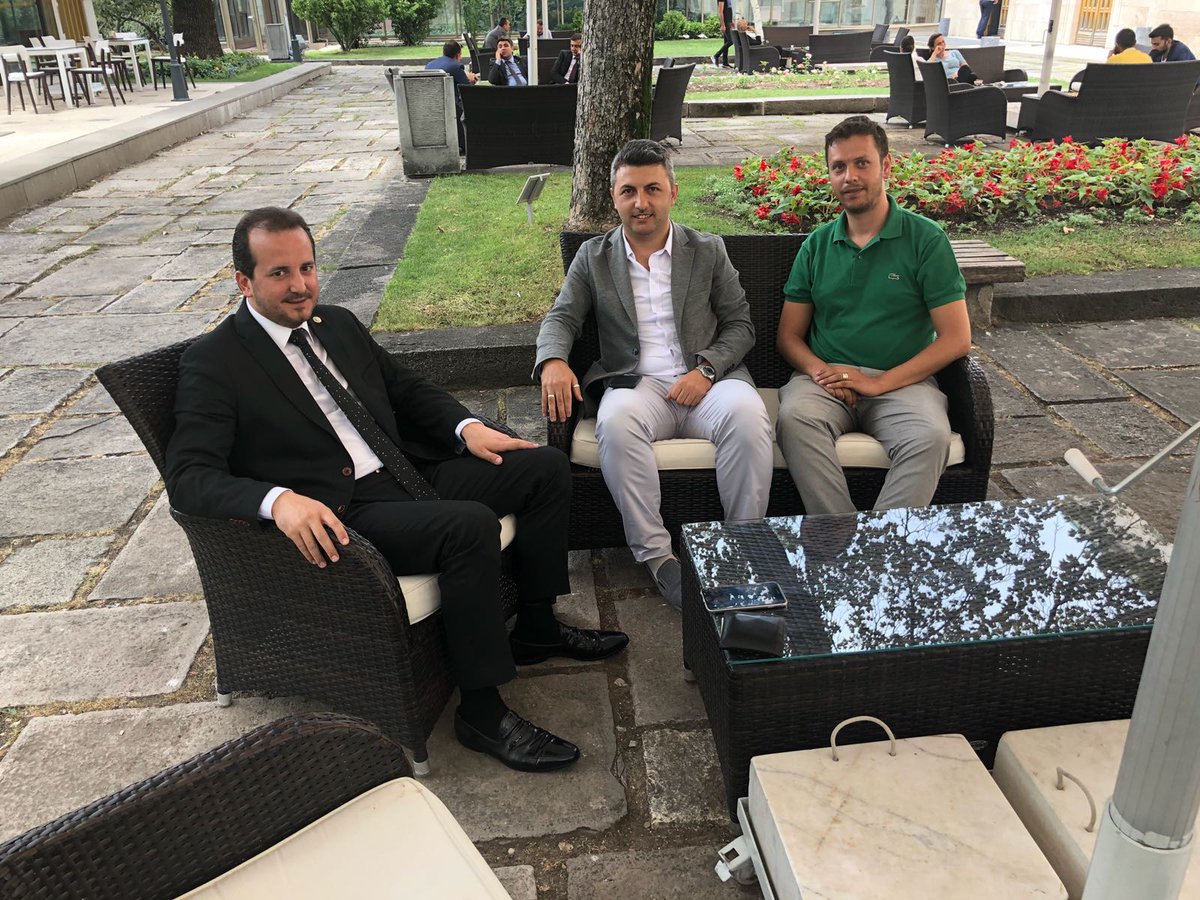 Milli Savunma Komisyonu üyesi sn <a href="/refik_ozen16/">refik ozen</a> de 25(28) gün eğitim konusunda komisyon başkanına ve Binali Yıldırım a, kendisine gelen ve bizlerin de talepleri doğrultusunda gerekenleri iletti...

Teşekkür ederiz.. 👏👏

@Sercanacarr48
#BedelliAskerlik
#Bedellide25GunKaldırılsın