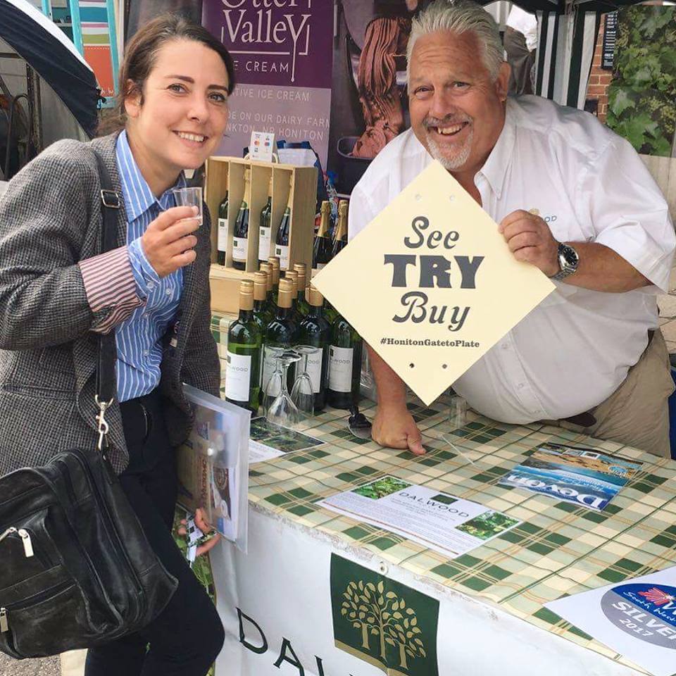 Everyone’s loving #DevonLiving at #GatetoPlate today. Here’s Emily meeting some of the brilliant businesses here, whilst trying a cheeky sample or two 😉🍺. What a great event! @rustypiguk @otterbrewery @dalwoodwine