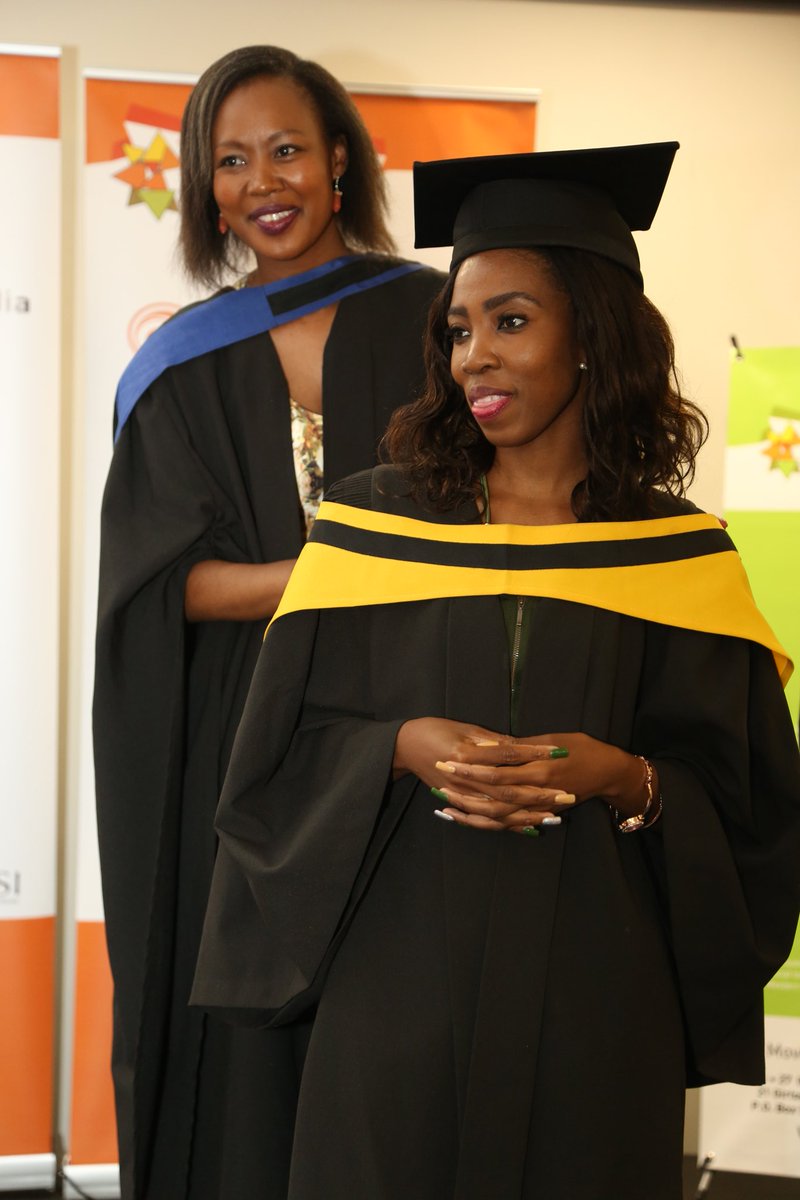 Umaddie_G's tweet photo. On my day with Stella from department of communication #2017graduation day https://t.co/pxSN6CvmUq
