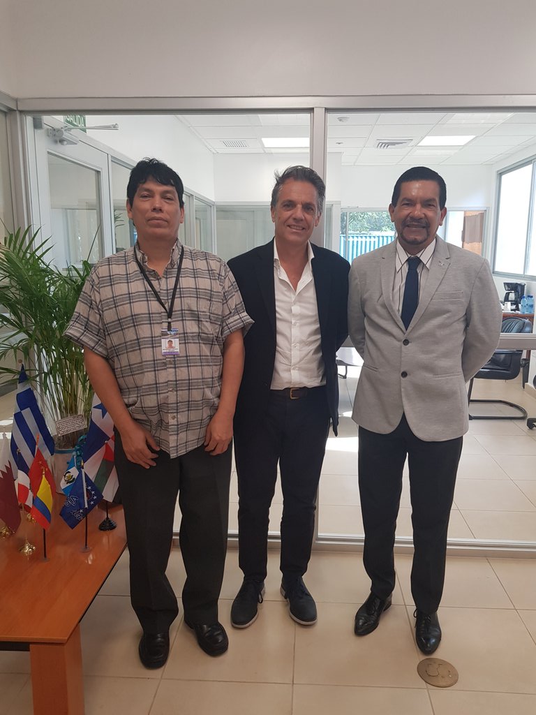 DrAlexisTejedor's tweet photo. Dr. Juan Manuel Ros García de Universidad San Pablo, Madrid, @USPCEU en visita a VIPE de @utppanama. Colaboración en materia de cambio climático y migraciones indígenas. https://t.co/ZjbwFlxkeF