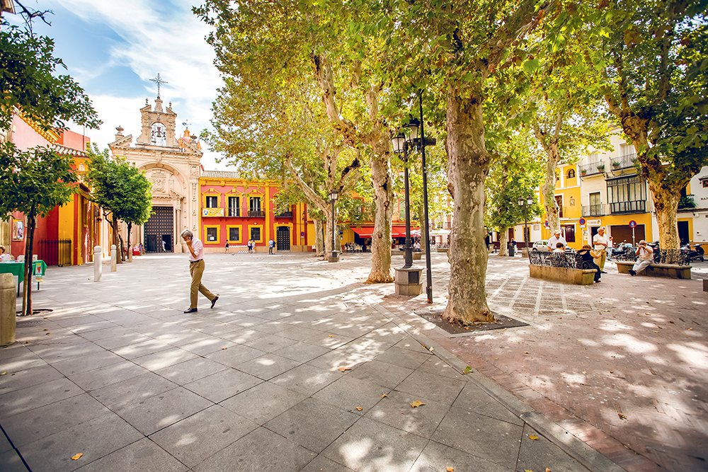 Wij zoeken een auteur voor time to momo ANDALUSIË! Woon jij in deze mooie streek en heb je OP KORTE TERMIJN tijd om met ons aan een gids over Andalusië te werken? Mail heleen@momedia.nl.