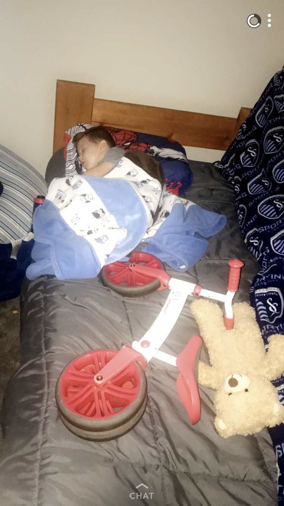 andrewbhammer's tweet photo. It must be @LeTour season and someone didn’t quite wake up in time  to cheer on our favorite rider @petosagan #TDF2018 #TDF https://t.co/4EuekhUimP