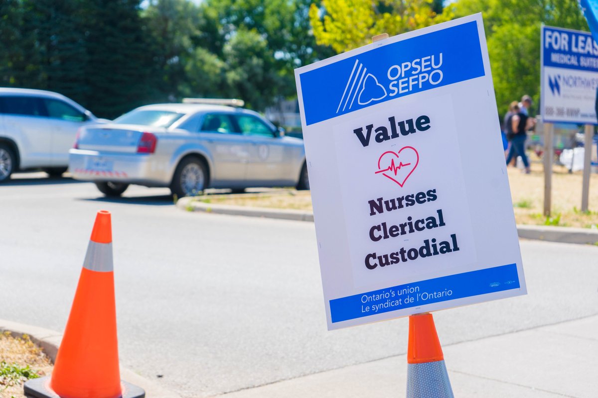 Doctors at #OSFHO have made it impossible to continue negotiations - wanting to lay off all but a couple of the striking workers. <a href="/OPSEUSmokey/">Smokey Thomas</a> is calling on <a href="/celliottability/">Christine Elliott</a> to intervene in the strike and hold the doctors accountable #onpoli ow.ly/3Jfz30l0CeF