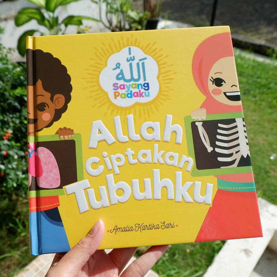 rugi kalo belum punya buku <a href="/thegangoffur/">the gang of fur</a> yang ini, seriusan.