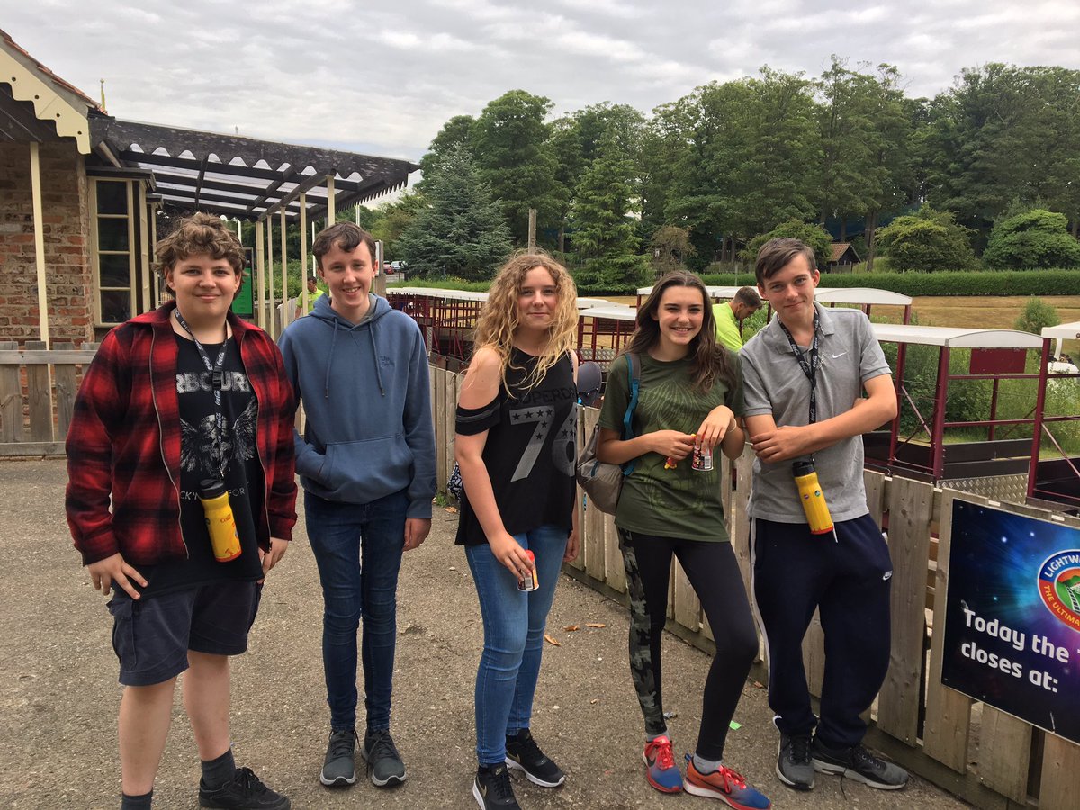 rastrick2020's tweet photo. Year 9 celebrating their successes of 2017-2018! Such a pleasure becoming their Achievement Leader in January and watching them mature over the last 6 months! 🎢🎠🎡 https://t.co/a2U79p5kJN