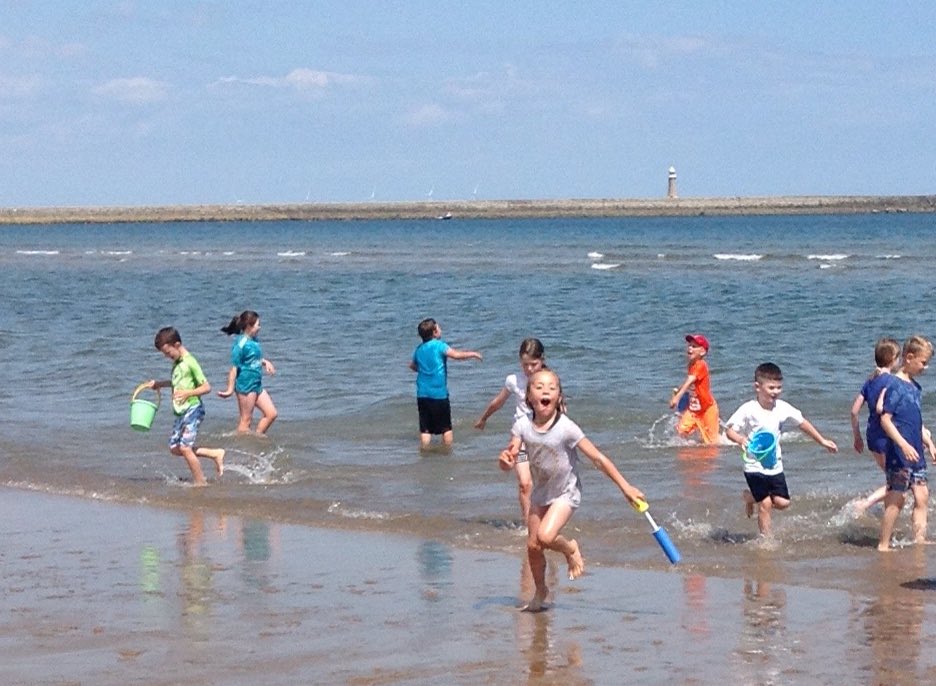 ClevesCross's tweet photo. The sea wasn't even that cold! #supersoaker #plodging https://t.co/eyav3dwPdV