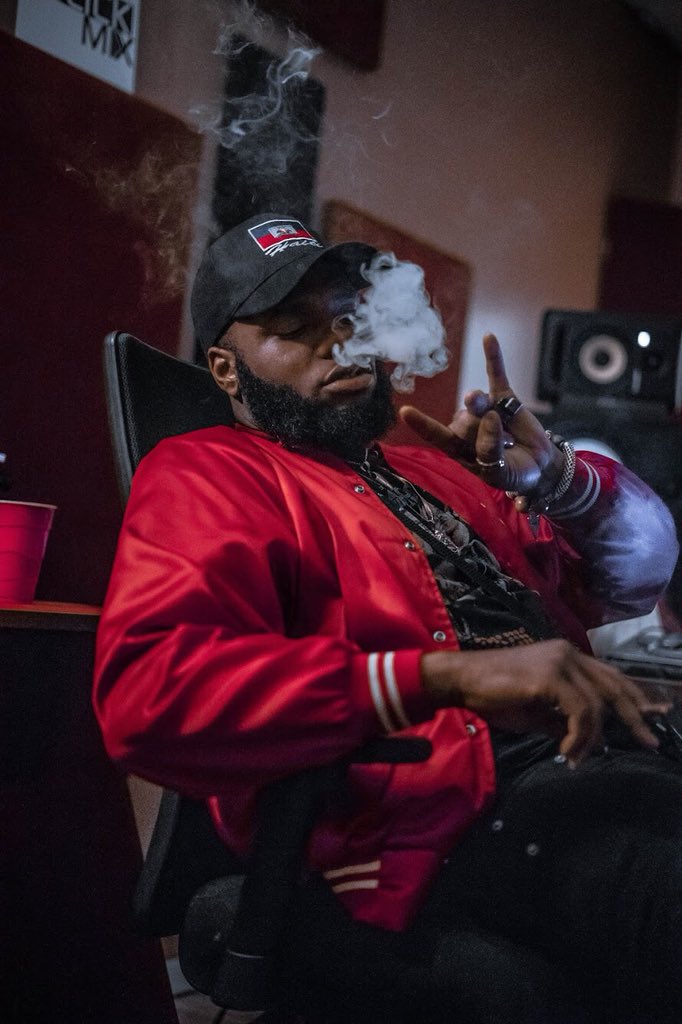 Z100Wave's tweet image. Call me what ya want.. ima always be ME #SlickMix